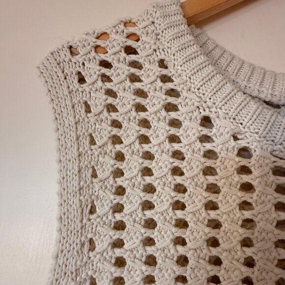 HOUSE OF HARLOW, Cream Knit Sweater Vest, Size M - Picture 2 of 6